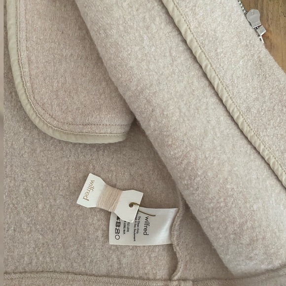 Aritzia Banville Jacket - Picture 5 of 6